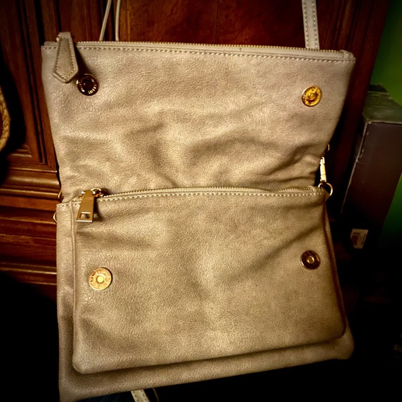 Gray/Gold Multi-Compartment Purse/Clutch Convertible - Picture 5 of 10